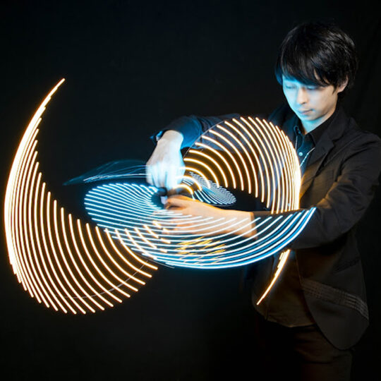 光のイリュージョニスト 瞬時