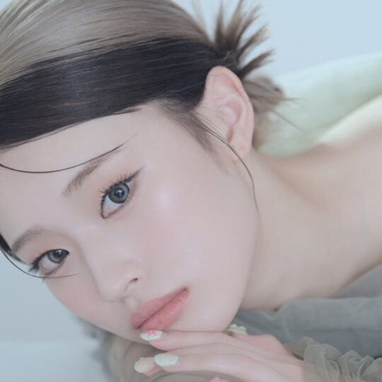 かきぶちももの