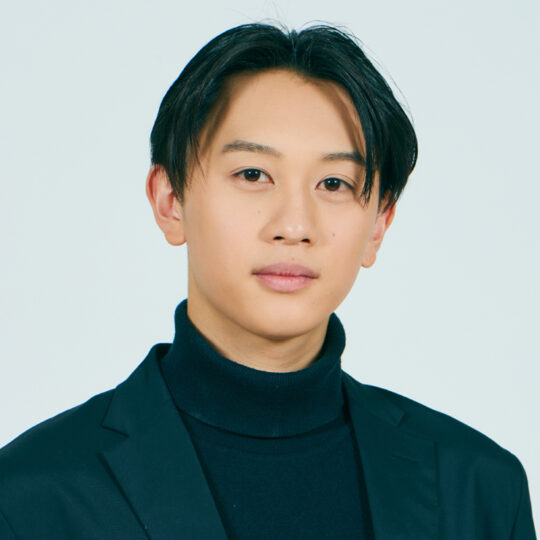 奥村等⼠