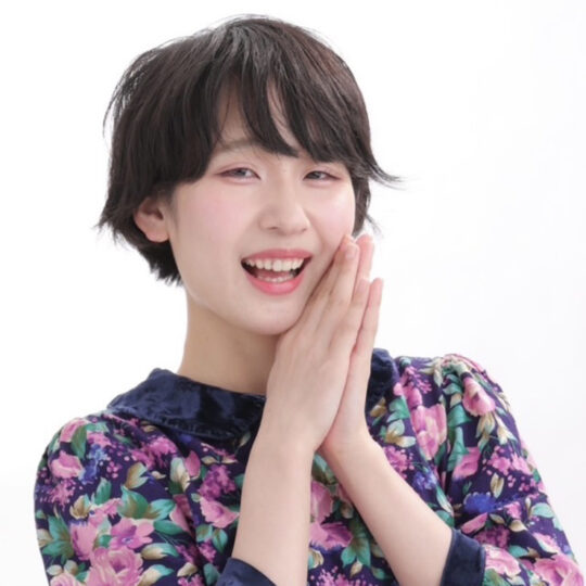 川座カナ（オサカナカンパニー）